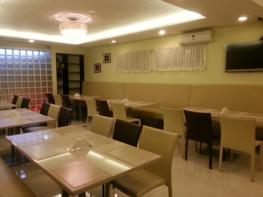 เดอะเซนเตอร์ สวีท Hotel Cebu ภายนอก รูปภาพ