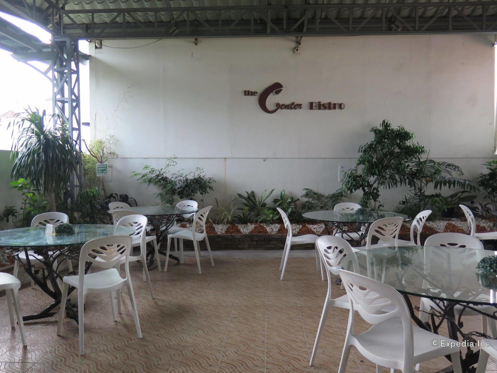 เดอะเซนเตอร์ สวีท Hotel Cebu ภายนอก รูปภาพ